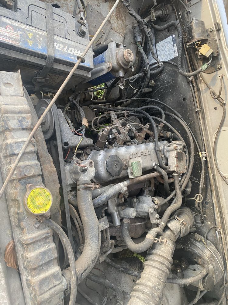 Isuzu trooper (monterey)