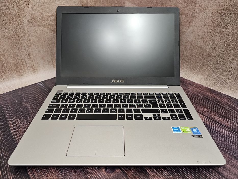 ASUS VivoBook S551LN (Core i5-4210U/8Gb/GeForce 840M/SSD 512Gb/FullHD)