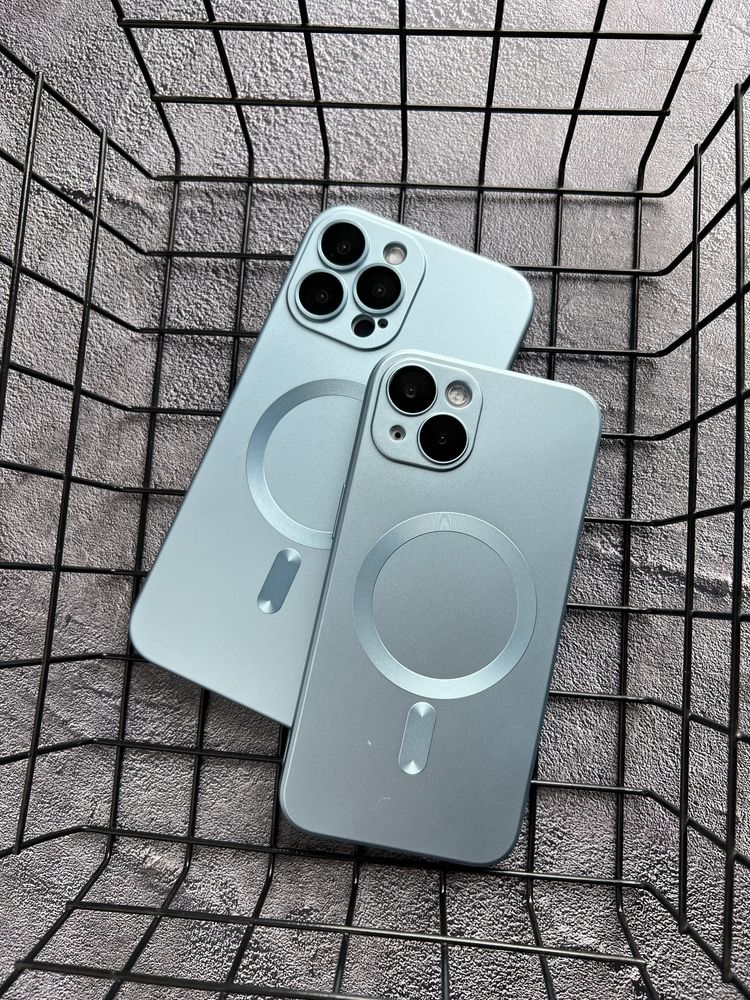 Чохол Matte Silicone with MagSafe с iPhone