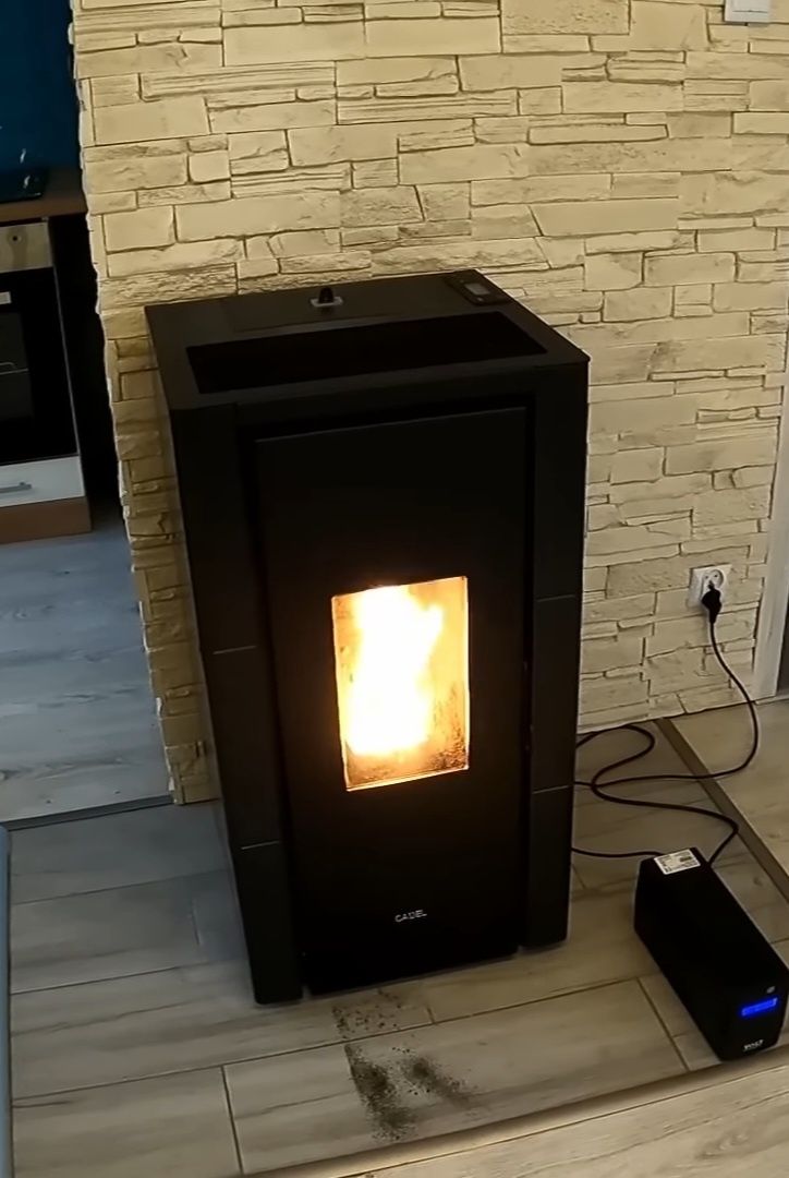 Piec na pellet Cadel Cristal WiFi 7kw