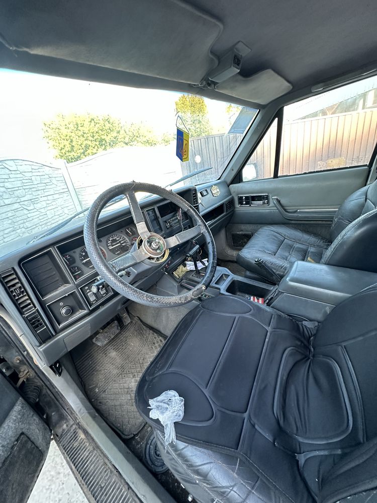 Разборка шрот Jeep Cherokee XJ 4.0 бензин коробка автомат 1989