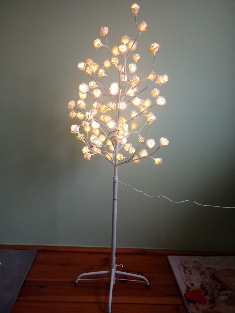 Nowa Róża LED lampka ozdoba całoroczna wysokość 120 cm.