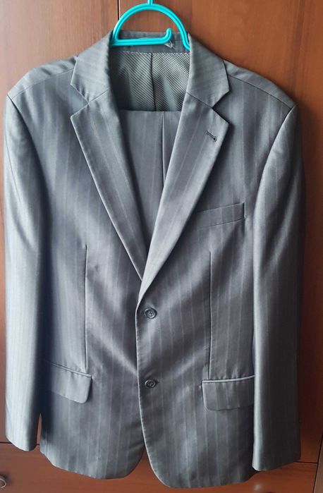 Męski garnitur na 176 cm Maurice Olbert