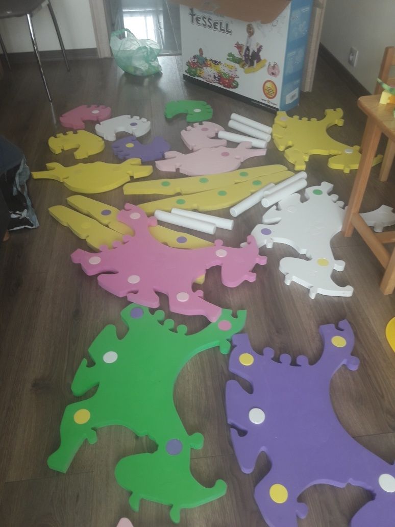 Mata piankowa, puzzle i zabawka w jednym - Tessel