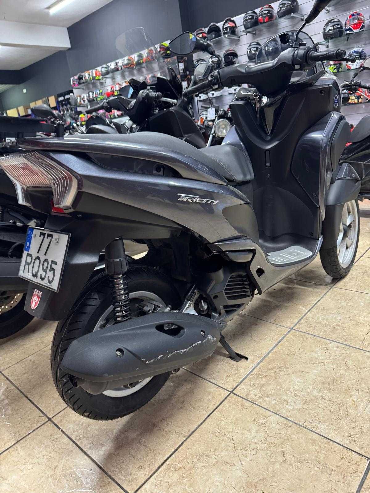 Vendo YAMAHA TRICITY 125