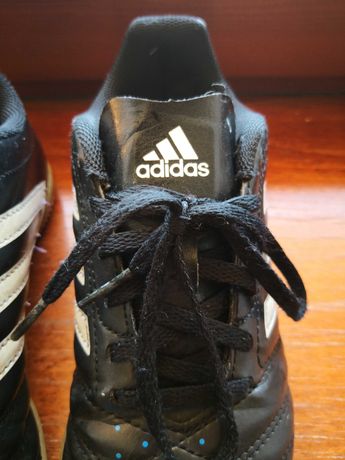 Adidas chłopięce r. 35 dl. wkładki 21 cm