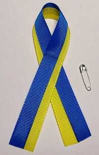 kotylion UKRAINA, flaga, agrafka, niebiesko żółty.