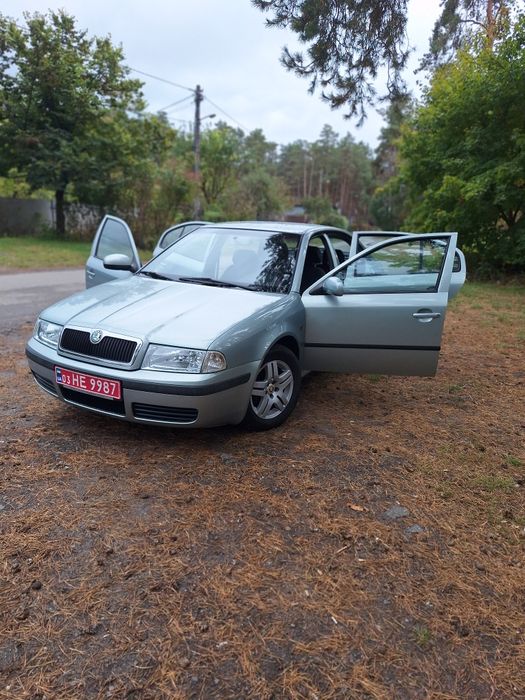 Шкода Октавія Тур 2010р 1.6 MPI