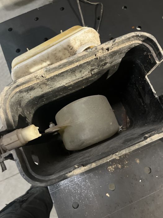 Zbiornik zmiekczajacy  myjka karcher hds