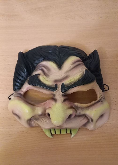 Маска карнавальная