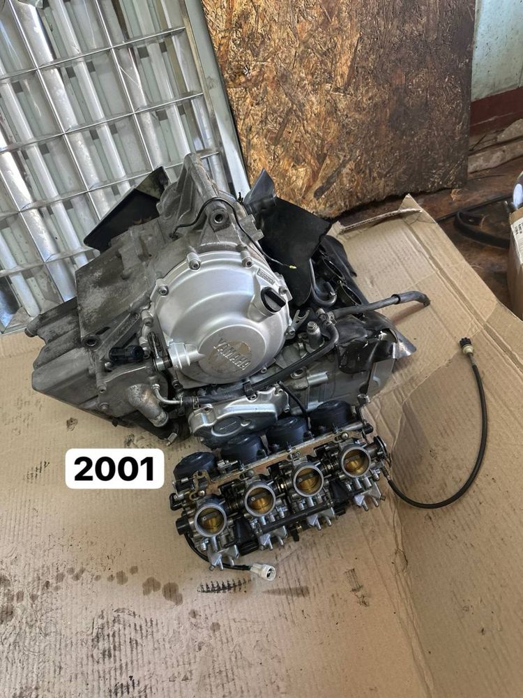 Разбор Yamaha R6 2003 и 2001