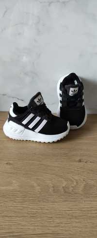 Buty Adidas roz 19