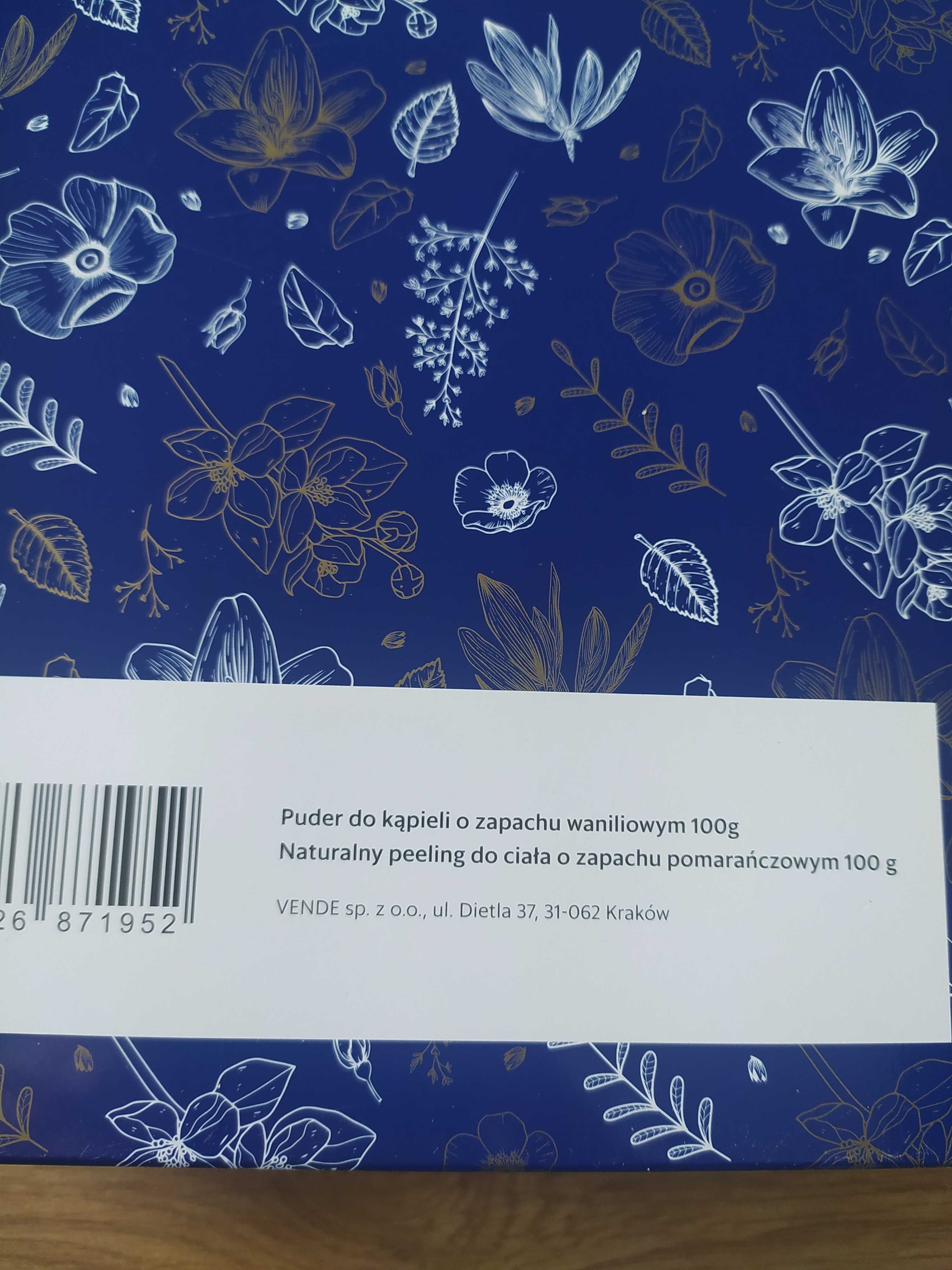 Kosmetyki naturalne Maudi zestaw peeleng + puder do kąpieli nowe