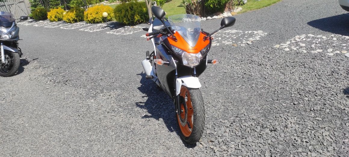 Honda CBR 125 R 2011 rok.