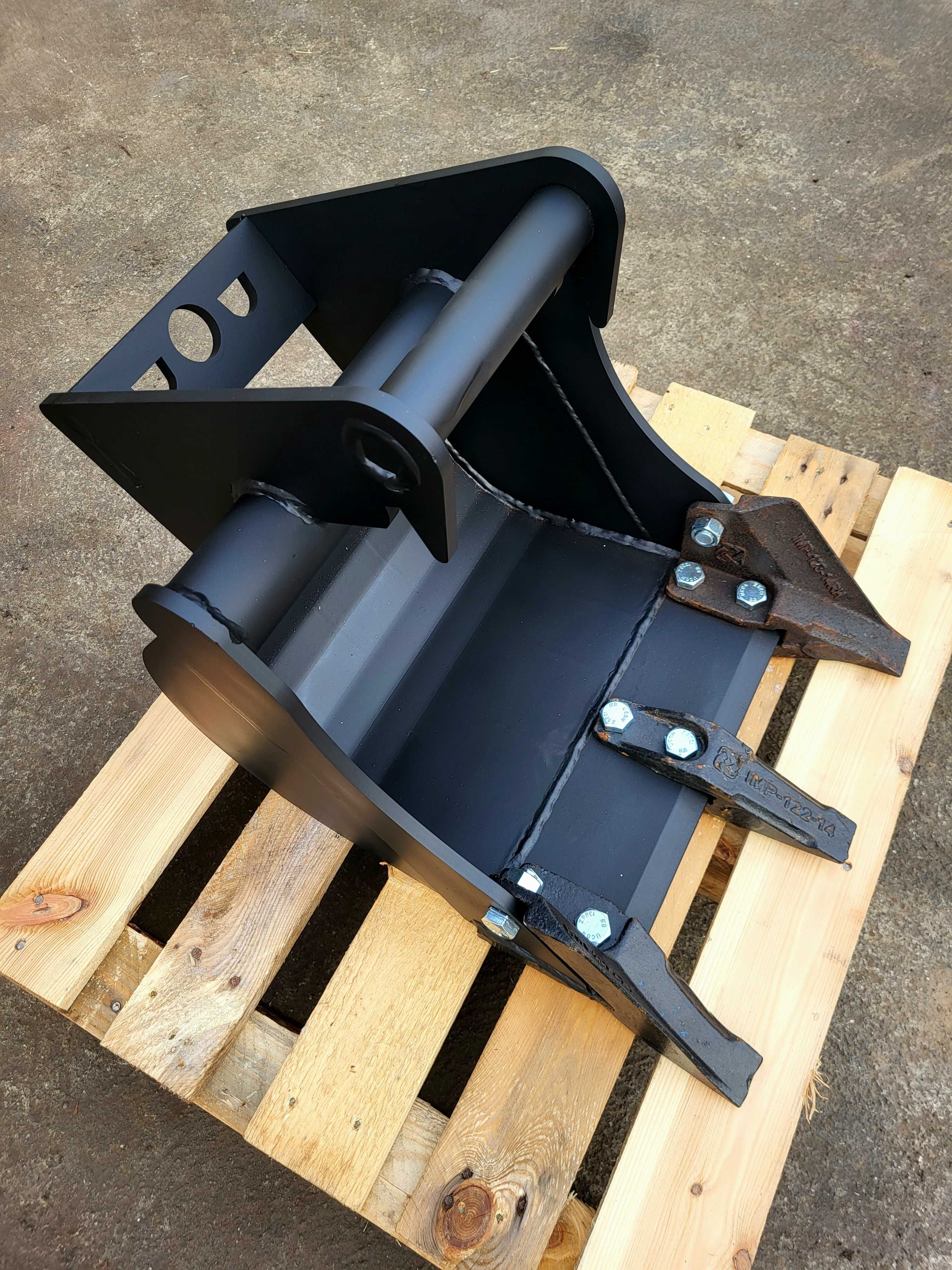 Łyżka kopiąca 30cm do minikoparki JCB 8014/8015/8016/8017/8018