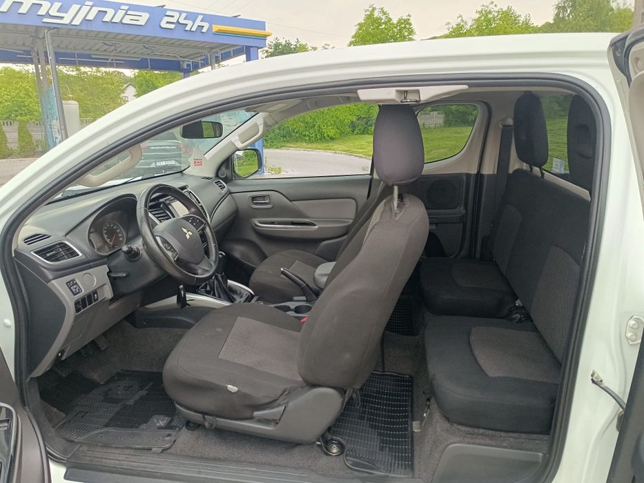 Mitsubishi l200 L200