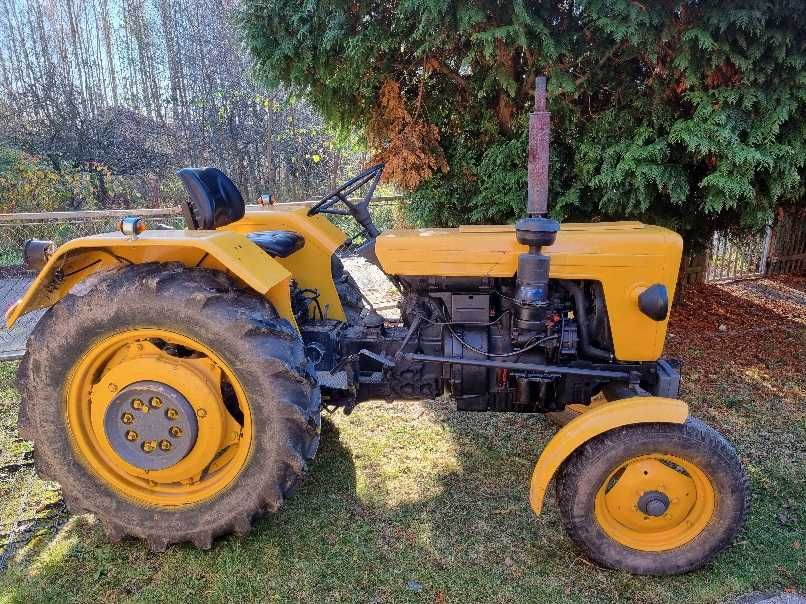 Sprzedam ciągnik ursus c330. Rok 1986. Stan b.dobry, garażowany