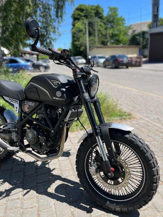 Geon scrambler 250  24.5 к.с каферейсер