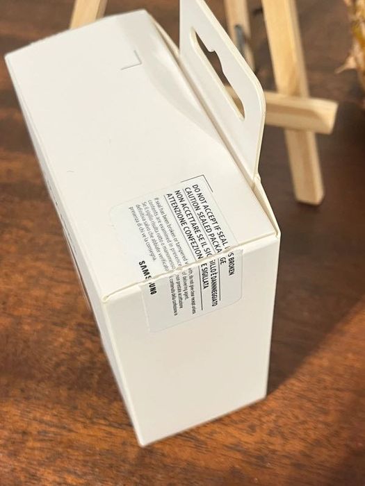 Samsung Galaxy Fit 3 Preta – Nova, Nunca Usada