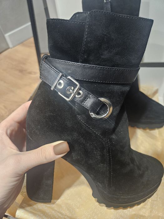 Ботильйони шкіряні замш