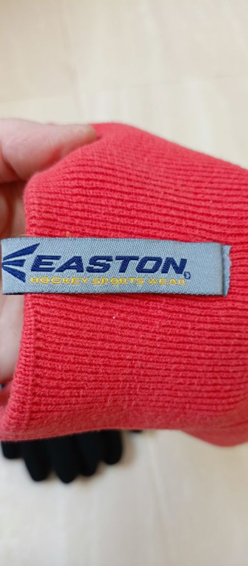 Czapka Easton zimowa+ rękawiczki Lotto 12-13 lat