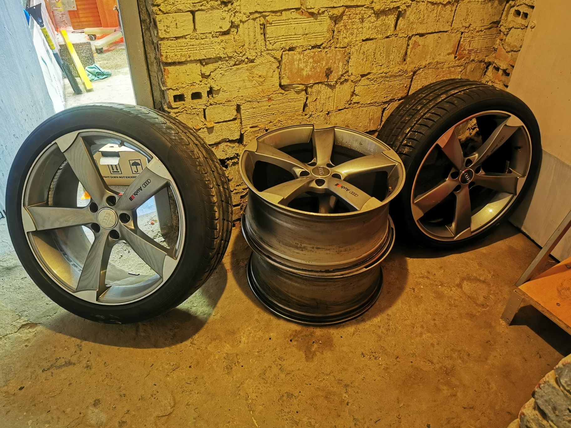 felgi R20 5x112,Rotor,1 szt uszkodzona,made in P.R.C.