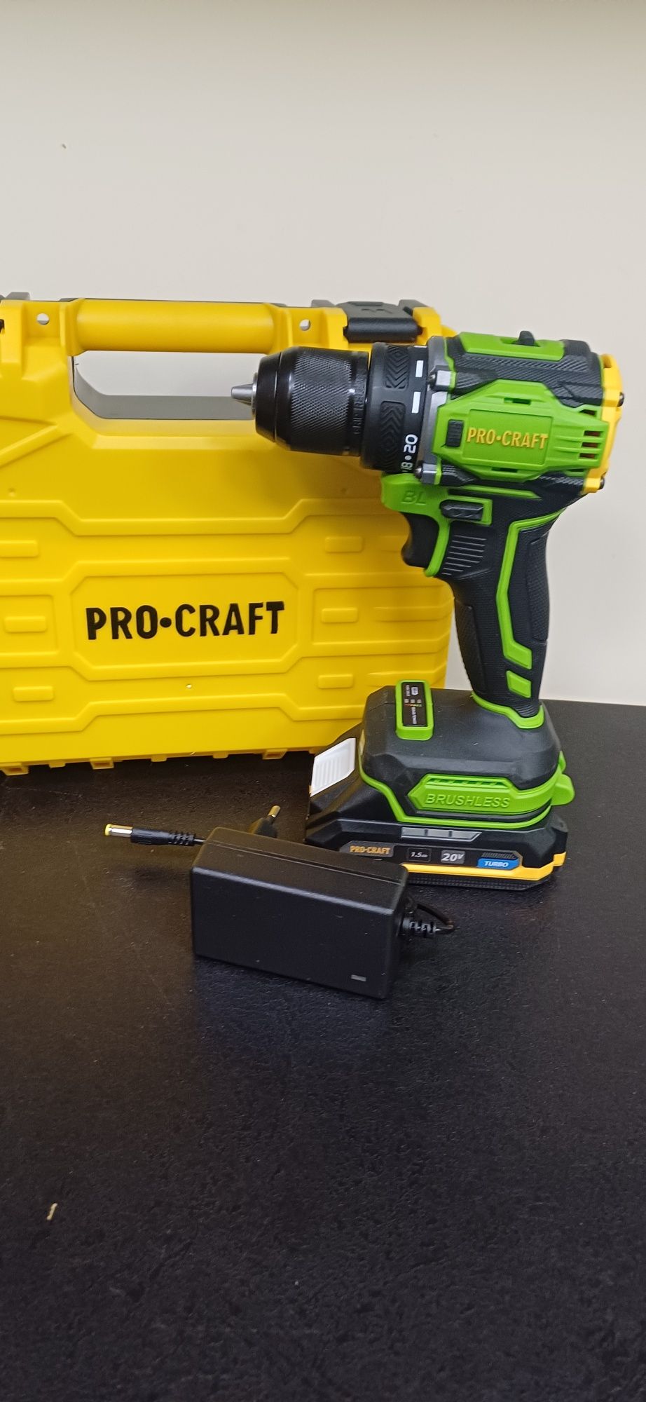 Шуруповерт акумуляторний Procraft PA18 Pro безщітковий, кейс, 1 АКБ