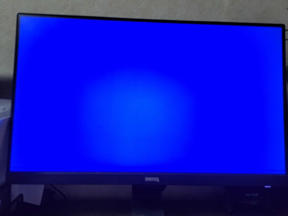 Монитор  BenQ GW2280-B (GW2280E) с нюансом