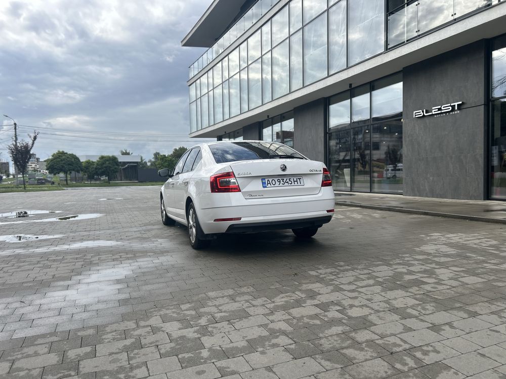 Продам Skoda Octavia A7 2017 1.6 Turbo