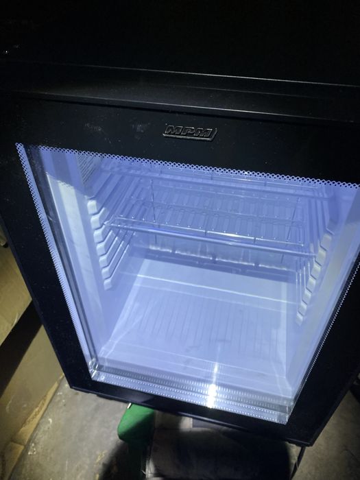 Холодильник для напитков