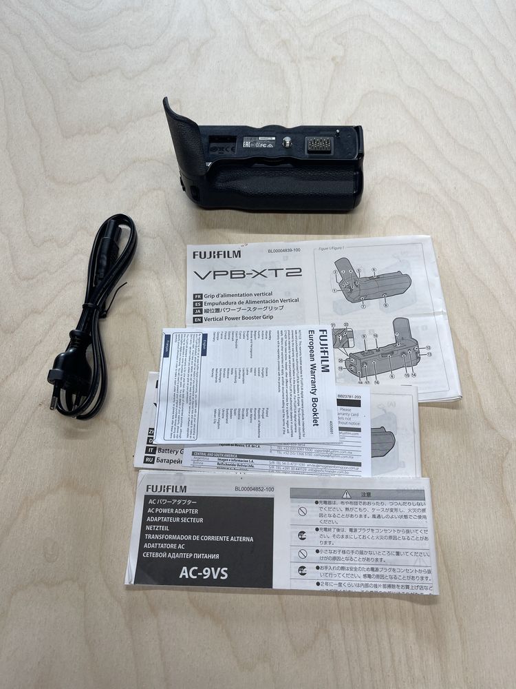 Fuji X-T2 Vertical Power Booster Grip VPB-XT2