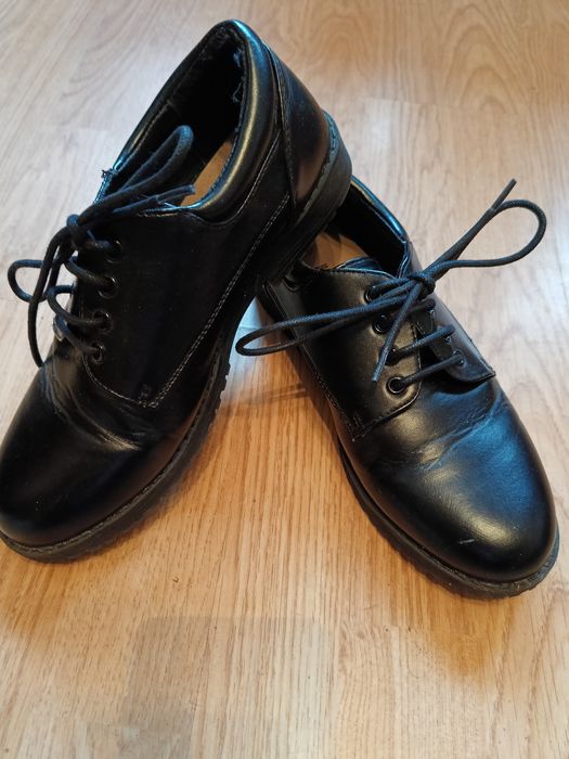 Eleganckie buty dla chłopca r 38 komunia