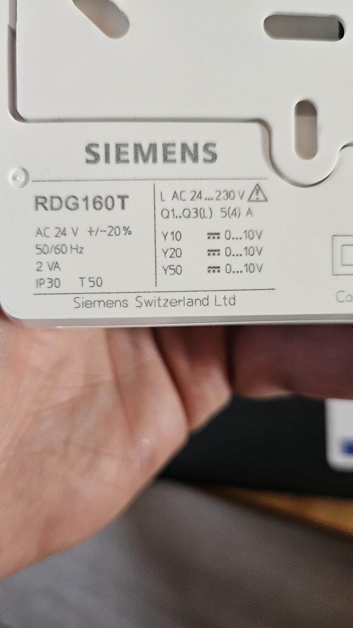 Regulator pokojowy RDG160T SIEMENS RDG160T