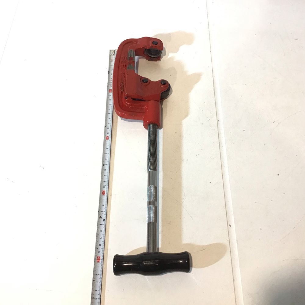 Obcinak do rur 1/8- 2 cale Tagliatubi