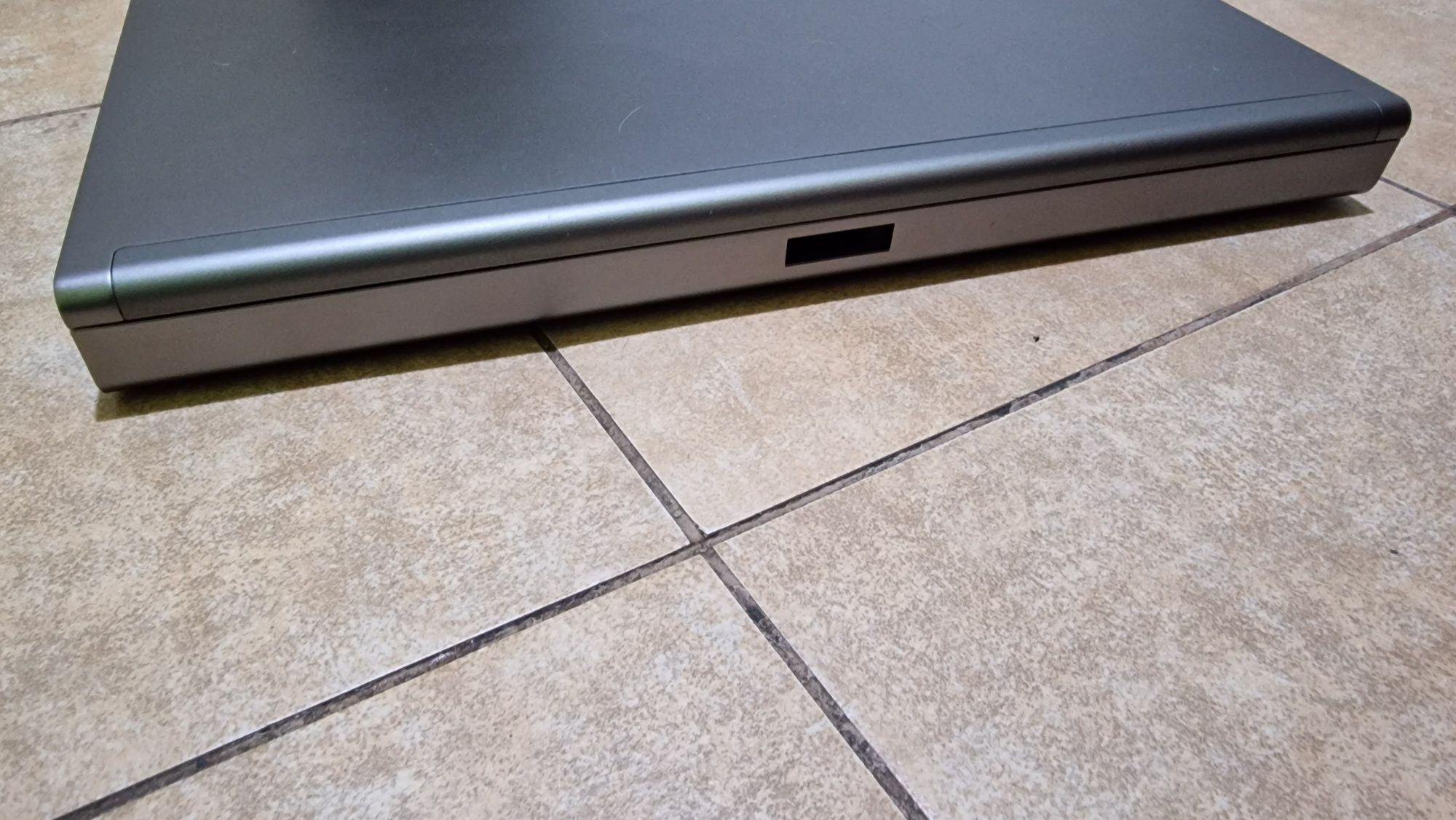 Dell Precision M6500 17.3 cala i5 dysk 1Tb Windows 11 Pro