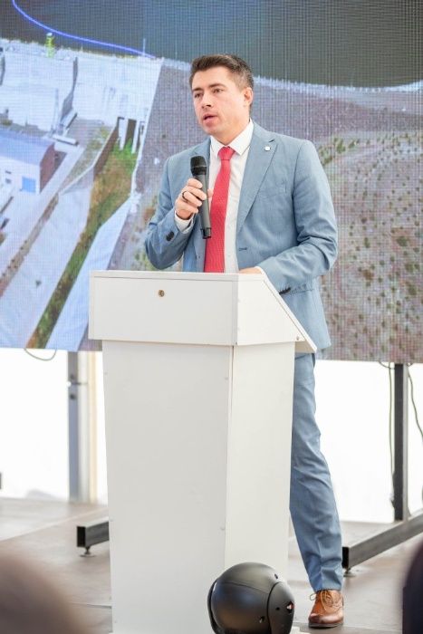 Трибуна в Одессе. Трибуны. Аренда трибуны Одесса. Трибуна для спикера