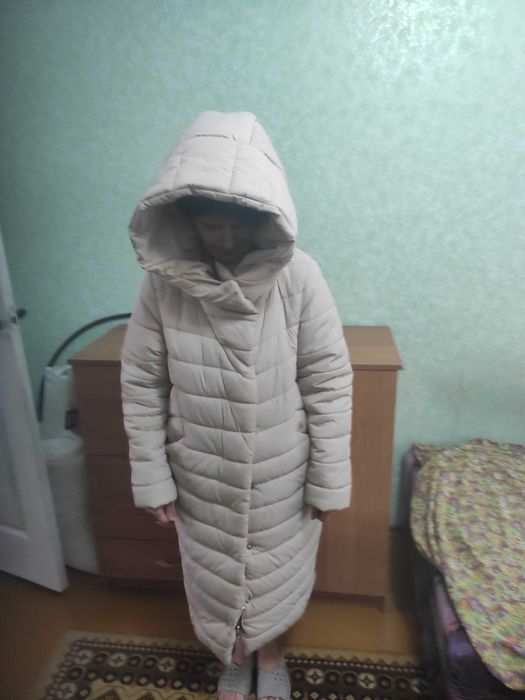 Пальто зимове( пуховик)