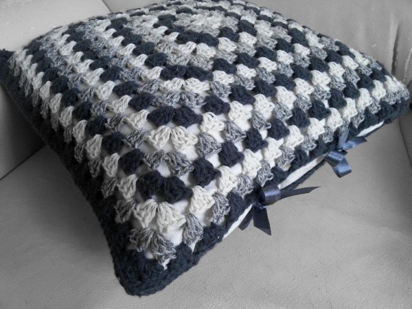 Poszewka na jasiek poduszkę szydełko handmade