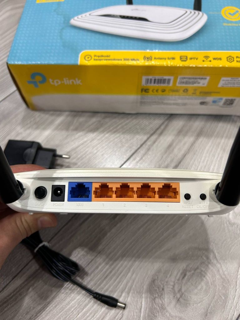 Router TP-Link TL-WR841N – Wi-Fi 300 Mb/s – Komplet z pudełkiem