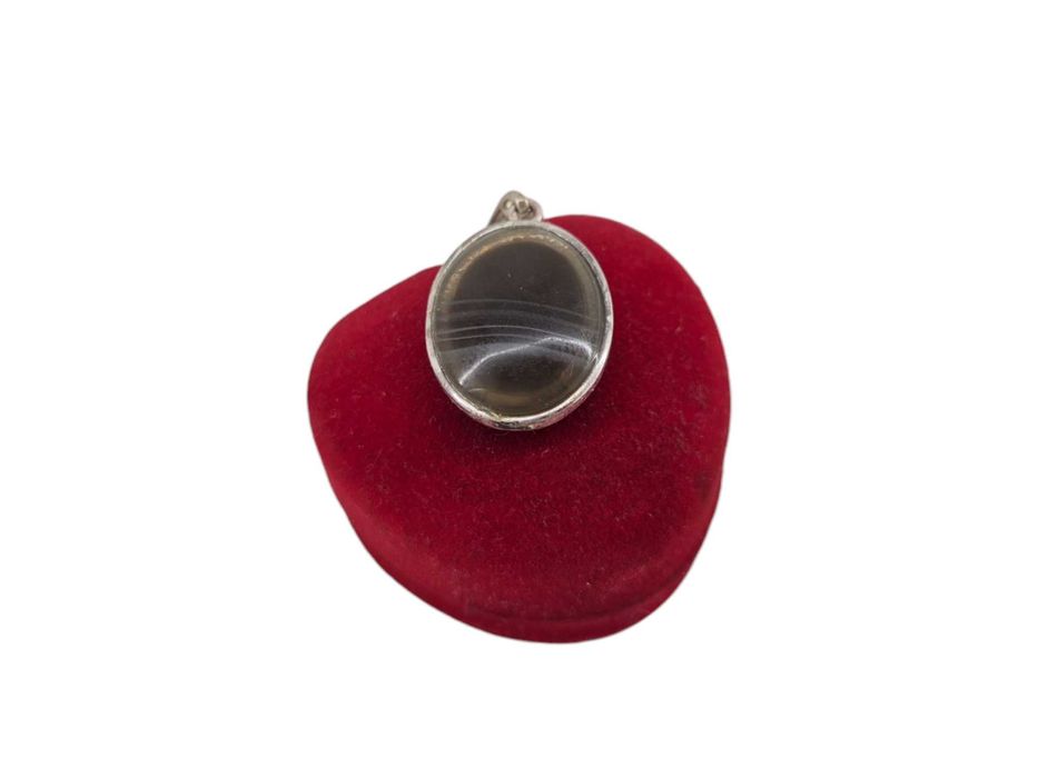 Majestatyczna zawieszka z szaro zielonym kamieniem 925P