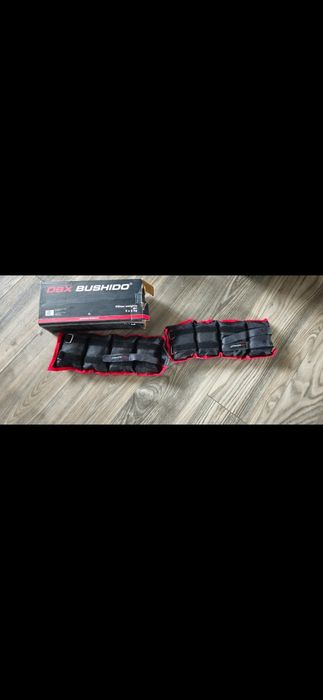 Dbx Bushido Obciążniki Na Kostki I Nadgarstki 2X2Kg Czarny