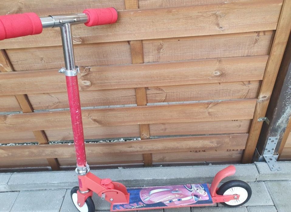 Dwukołowa hulajnoga dziecięca CARS AUTA