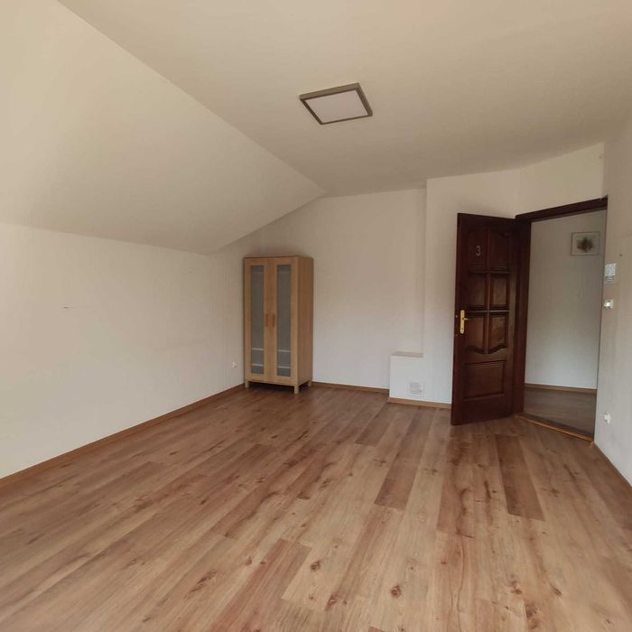 Wygodny dom - 5 pokoi blisko Lasu Wolskiego