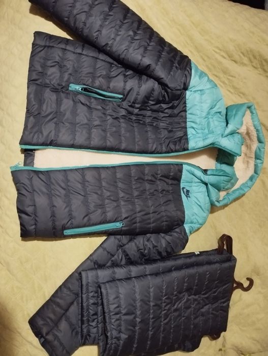 Продам майже новий зимовий костюм