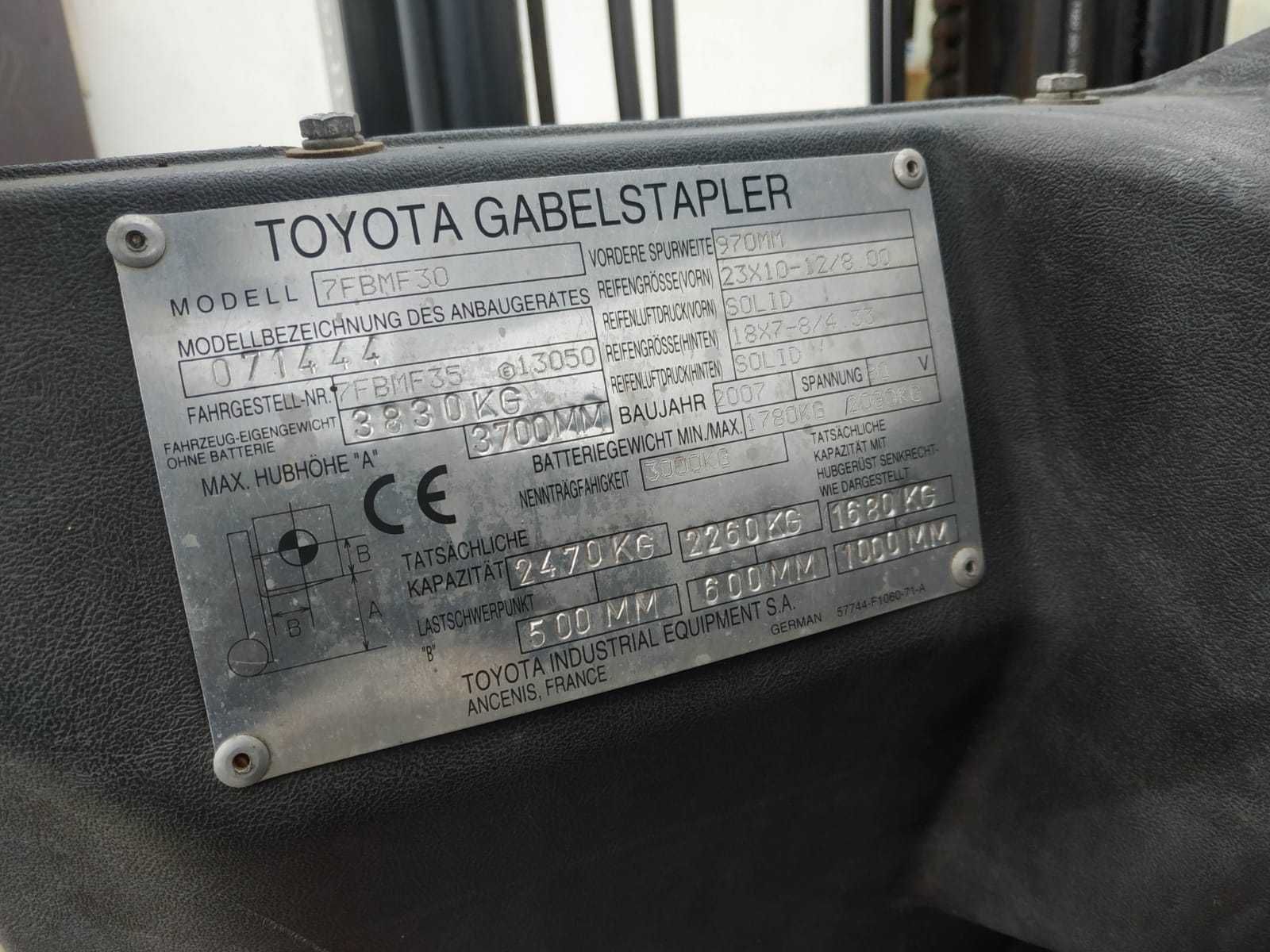 Wózek paletowy Toyota 7FBMF30 Elektryk widłowy