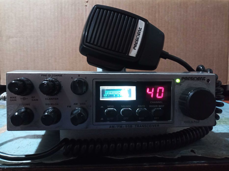 Rádio CB president