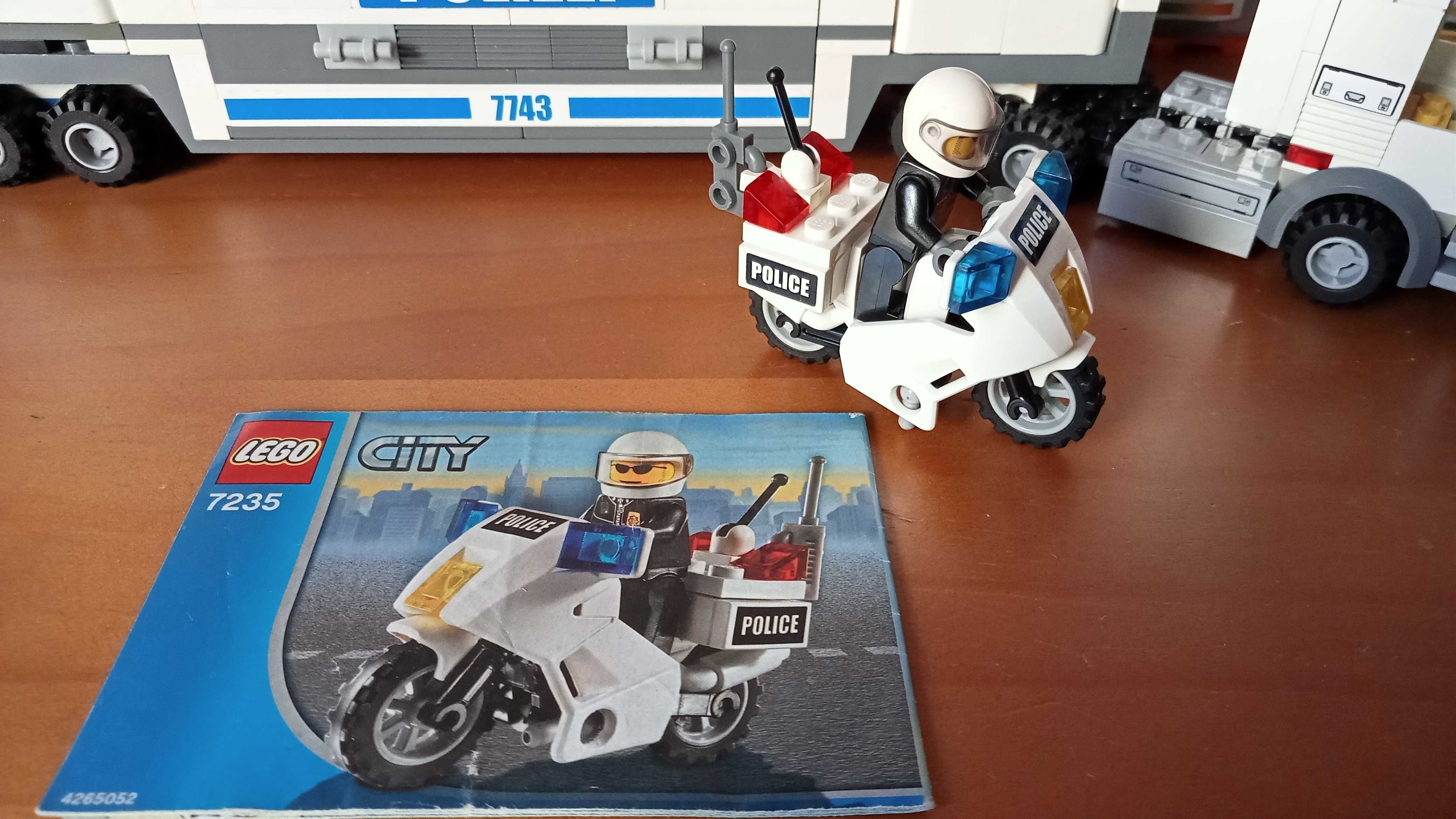 Lego city 7743 Police Command Center + 7235 Police Motorcycle