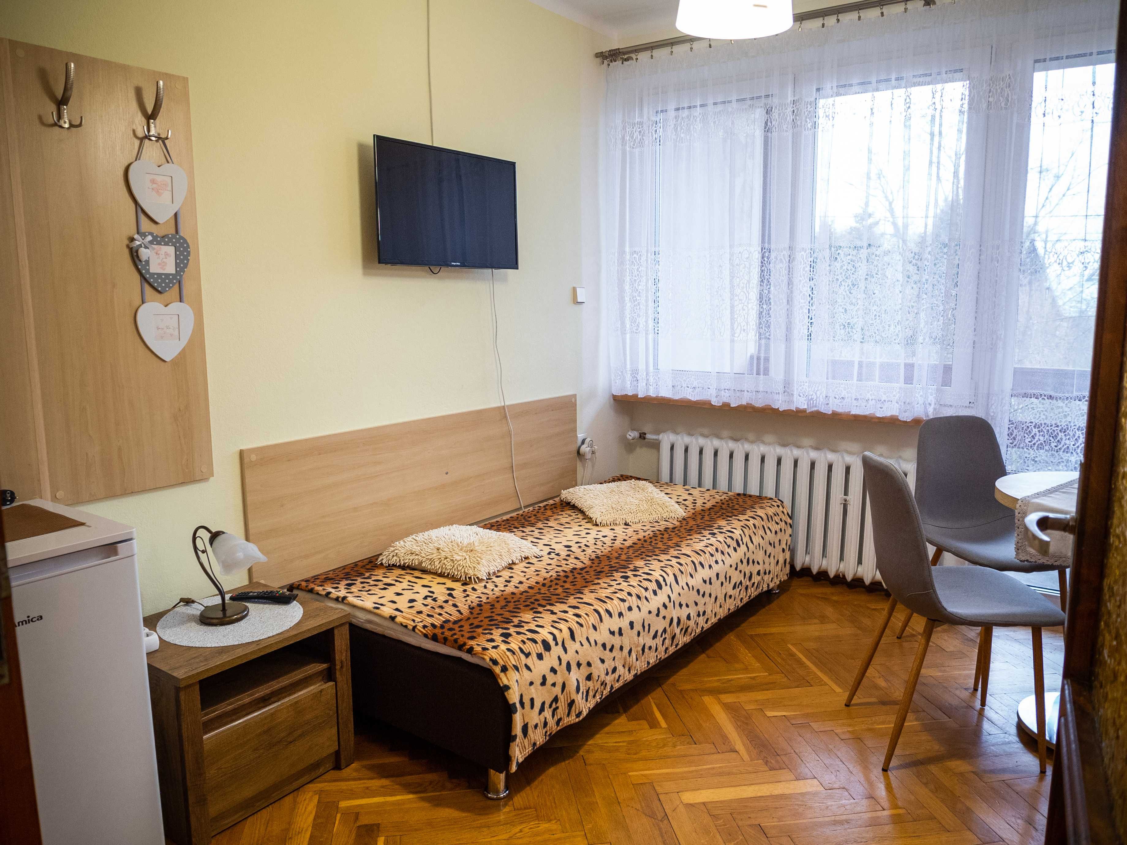 Noclegi pokoje kwatery pracownicze cały dom Wilkowice Bielsko Szczyrk