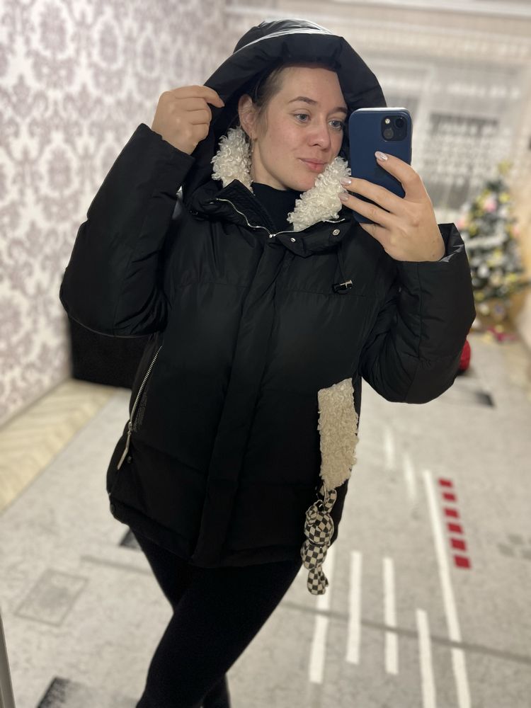 Стильна куртка жіноча зимова