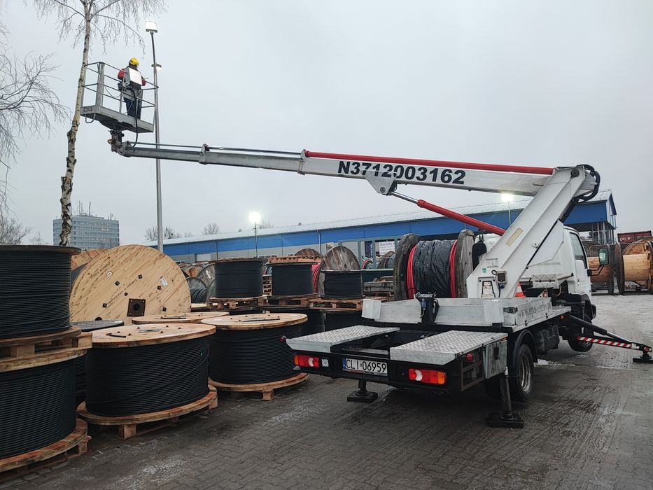 Usługi Podnośnikiem Koszowym,Zwyżka,Mycie Elewacji,Dachów,Paneli Fotow